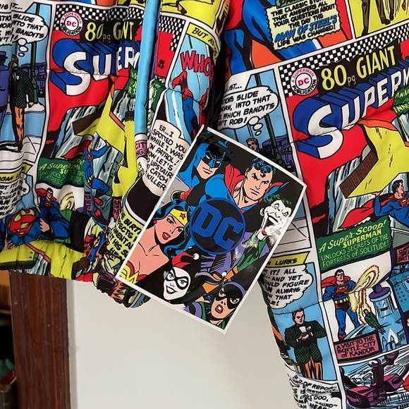 Superman Puffer DC Comics Forever 21 Size Small Limited Edition Coat - Picture 3 of 4